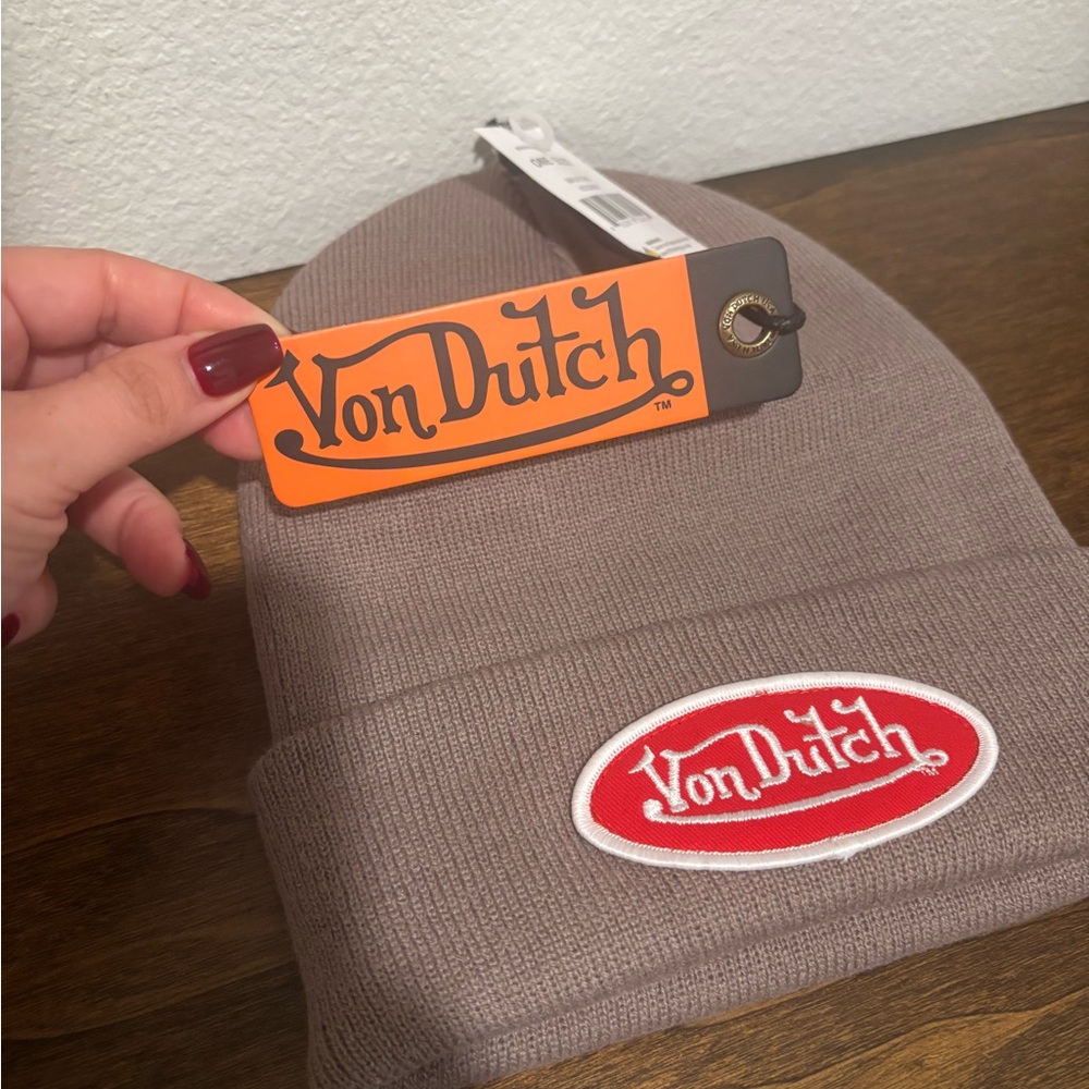 Von Dutch Beanie with Red Logo - Picture 4 of 6